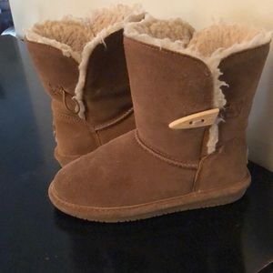 Girls size 13 Bearpaw boots